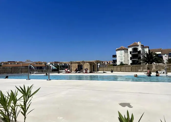 Les Pieds Dans L'eau 2 *