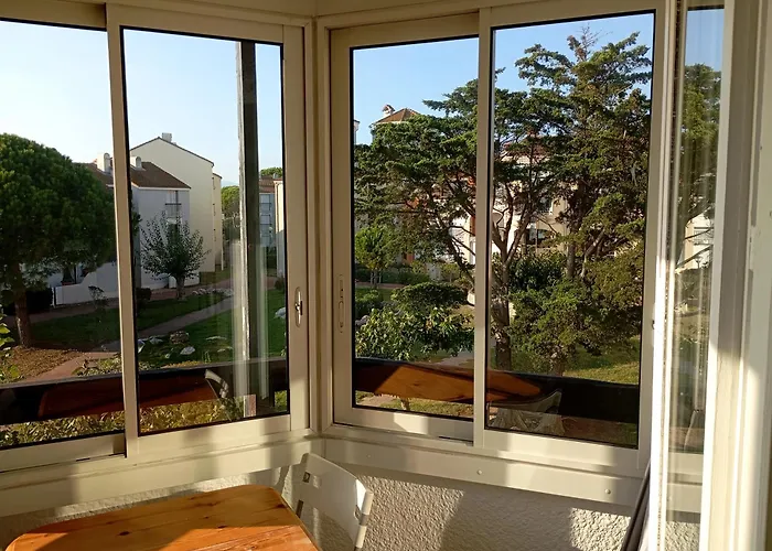 Les Pieds Dans L'eau 2 *